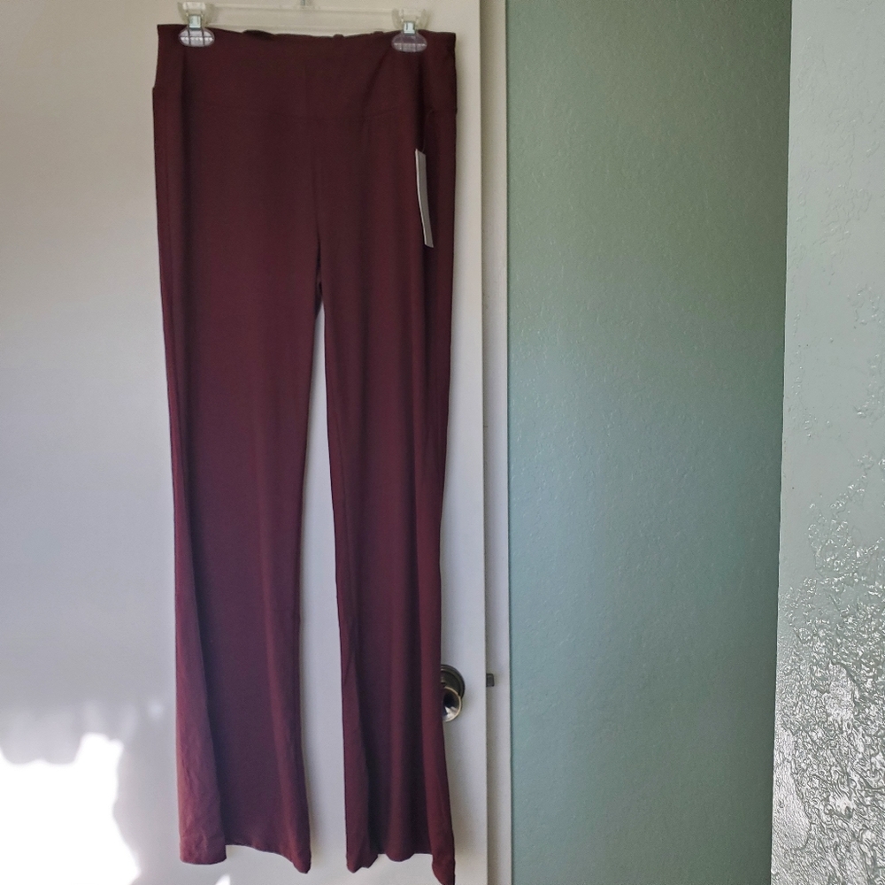 Zoe + Phoebe Stretchy Pants Size Large Unique Waistband Rum Color New With Tags